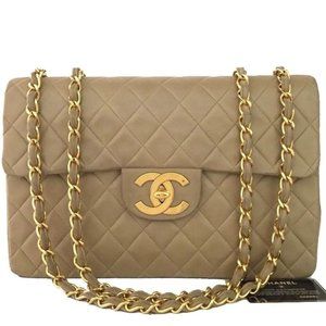 Pre-owned Authentic CHANEL Beige Maxi Jumbo 34 Quilted XL Lambskin Shoulder Bag